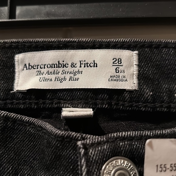 Abercombie & Fitch Jeans - Picture 4 of 4